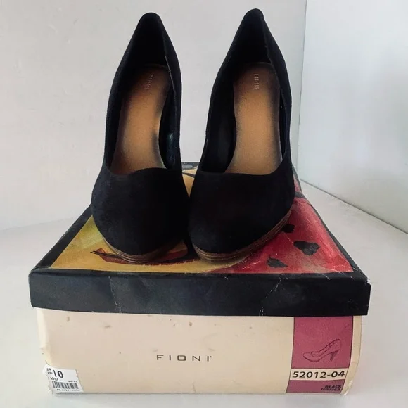 FIONI Brand Elegant Black Faux Suede Heels - Picture 2 of 6